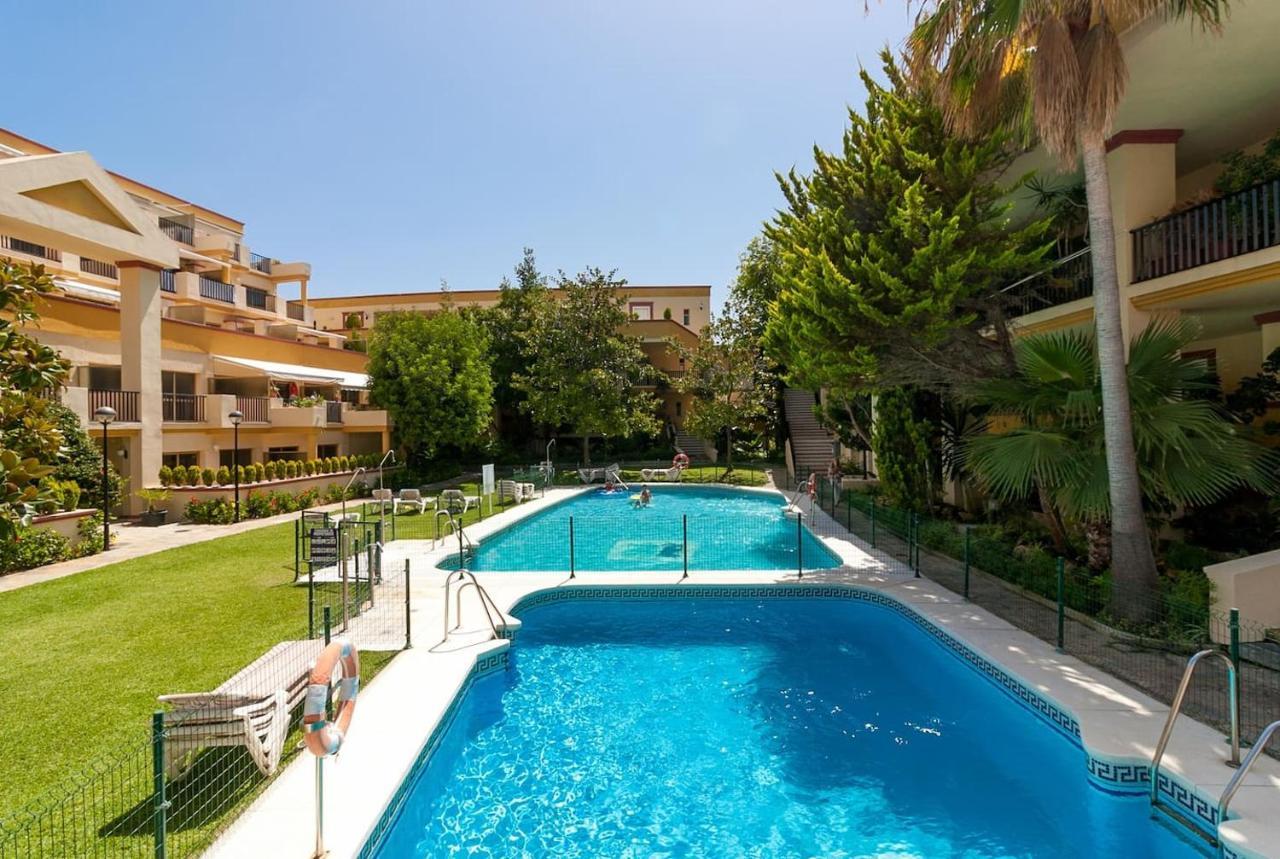 OleHolidays 226 Romana Playa primera línea de mar Marbella Exterior foto