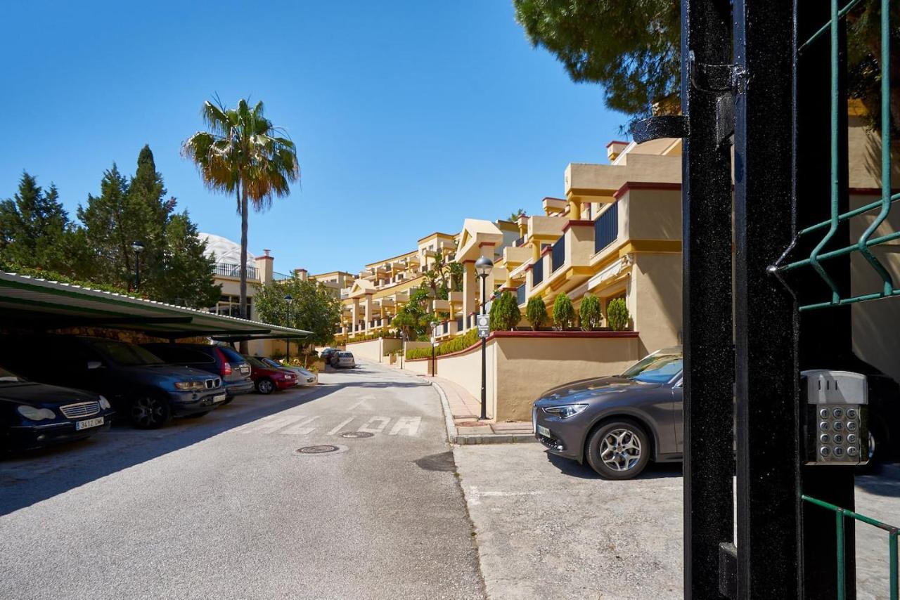 OleHolidays 226 Romana Playa primera línea de mar Marbella Exterior foto