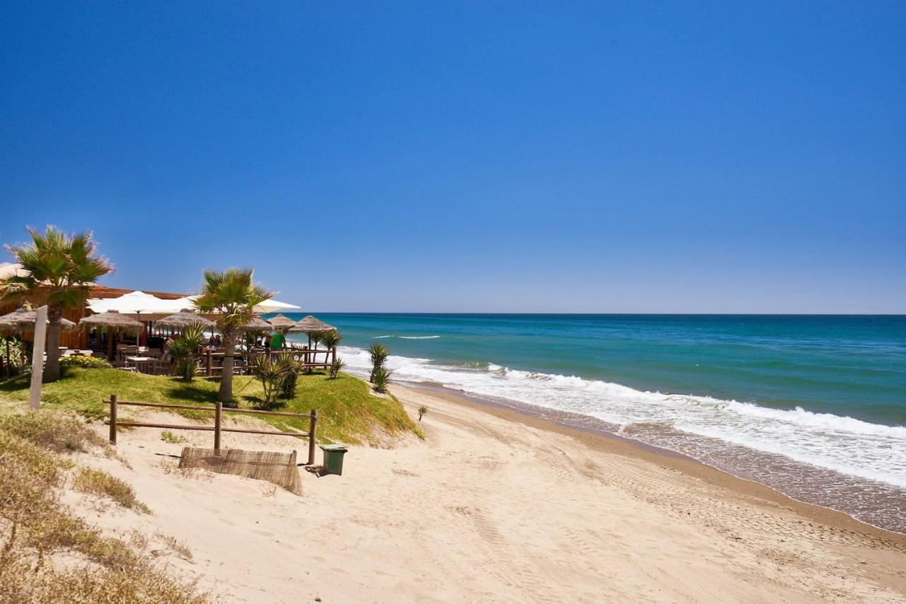 OleHolidays 226 Romana Playa primera línea de mar Marbella Exterior foto